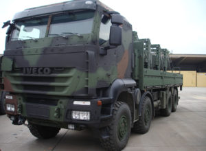 10 migliori camion militari A-protected-Iveco-TRAKKER-8x8-of-the-German-armed-forces-300x220