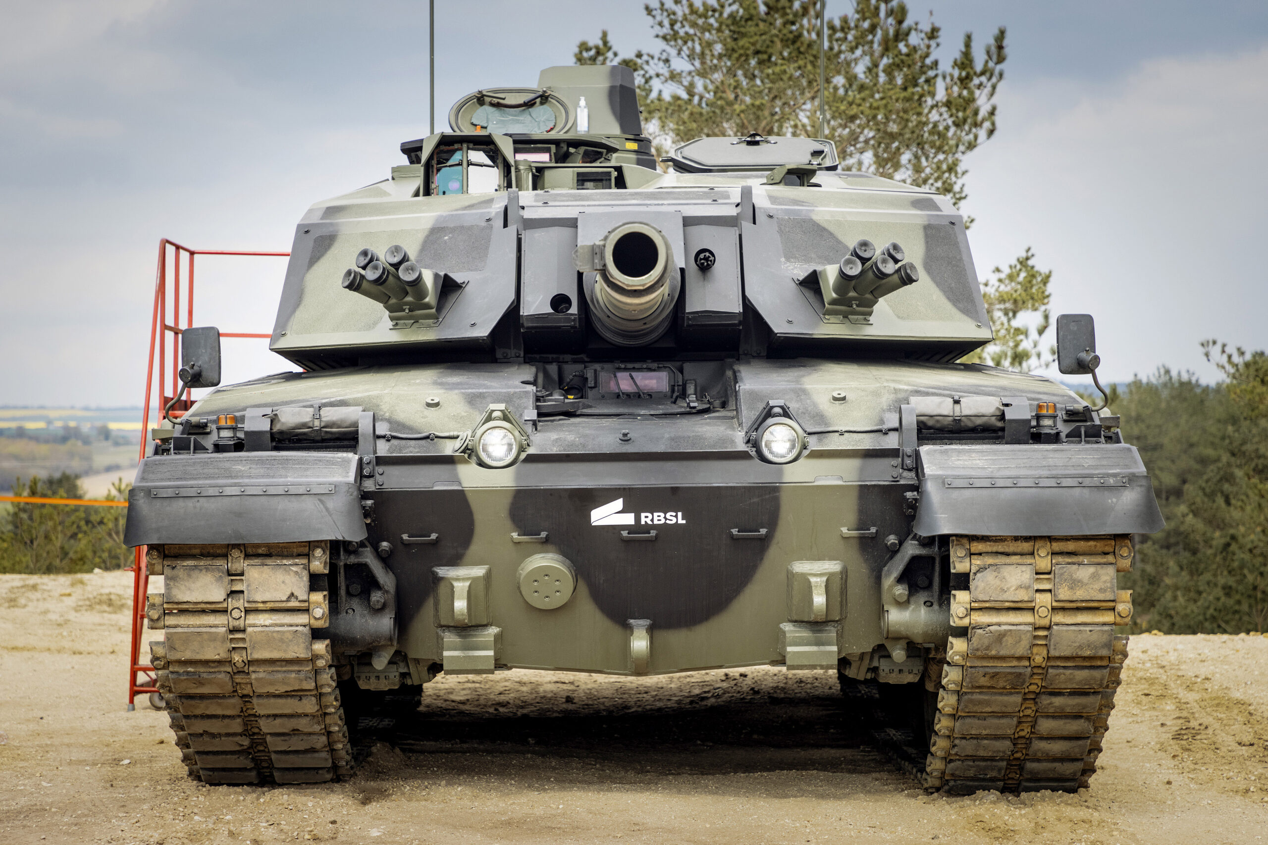 Thales to Develop Next Generation Sights for British Army's Upgraded  Challenger 3 Tanks