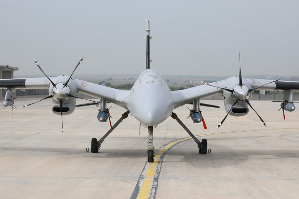 The Bayrakar Akinci with a notional munition loadout. [Baykar Technologies]