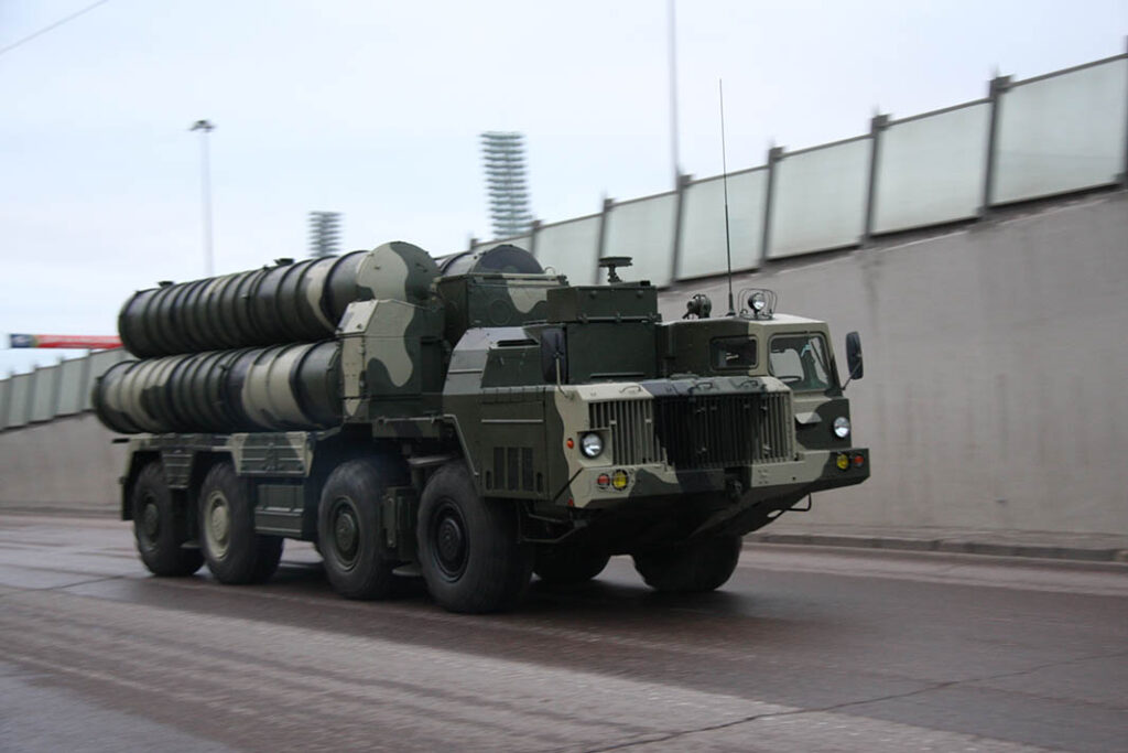 a 5P85SM TEL from the S-300PM system. Despite being relatively old, many legacy SAM systems such as the S-300P family, nonetheless proved themselves to be a serious danger for 4th-Gen fighter aircraft. [RecoMonkey]