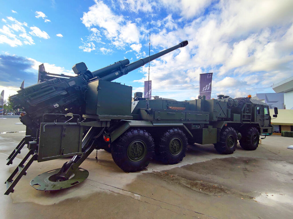 A 2S43 Malva SPH at the Armiya 2024 exhibition. This variant is armed with the 2A64, a 152 mm L47 gun previously used on the 2S19 Msta-S SPH. (Alexey Tarasov)