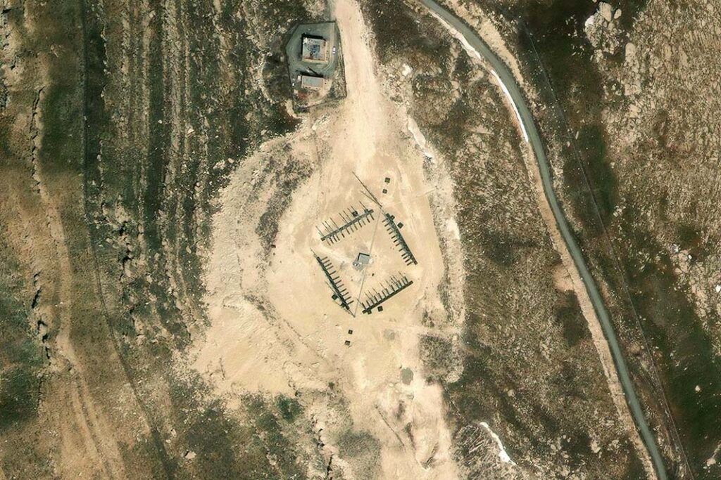 Iran constructed several HF OTH radars around the country to provide early warning of incoming maritime and air threats. This picture shows one of the Islamic Republic’s Ghadir radars. At least one of these radars was destroyed during the hostilities between Israel and Iran this June. [obretix X Account]