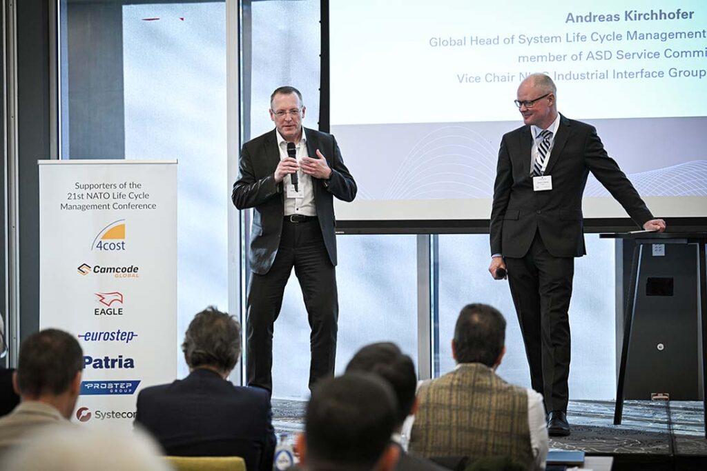 Mittler Report Verlag / picture alliance / Socrates Tassos