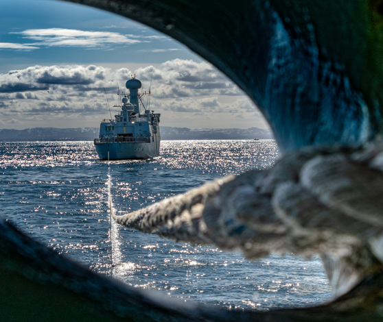 Frégate danoise HDMS Triton dans la zone autour de l'Islande