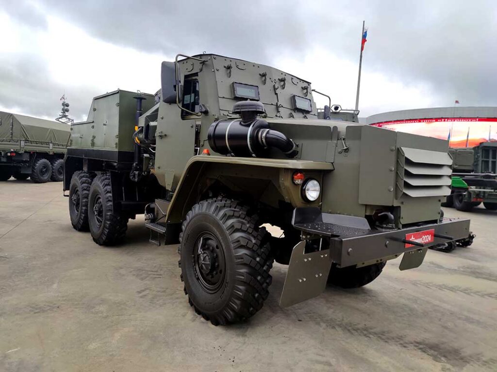 MTP-A2.1 technical support vehicle based on the Ural-4320 truck with an armoured cab. This configuration has been employed in Ukraine. [Alexey Tarasov]