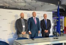 Tom Hendrickx, Partner at S.A.F.E., Theo Francken, Belgian Minister of Defence and Foreign Trade, Anthony Pittman, Director for Collective Training, Babcock. [Photo: Babcock]